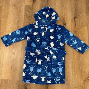 Thick Hatley Fleece Robe. Kod size 4-5. Generous Sizing. 4T 5T